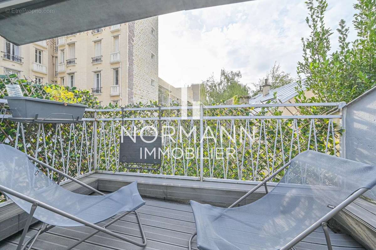 Appartement à NEUILLY-SUR-SEINE