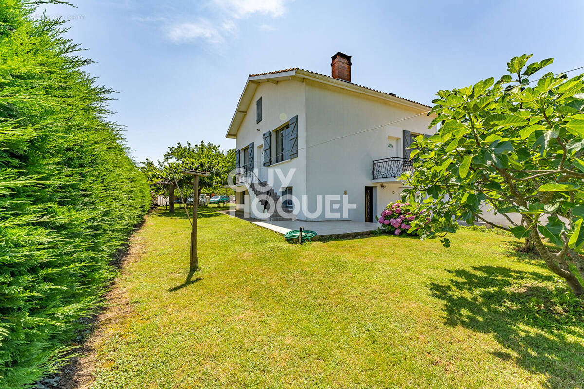 Maison à LABASTIDE-SAINT-PIERRE