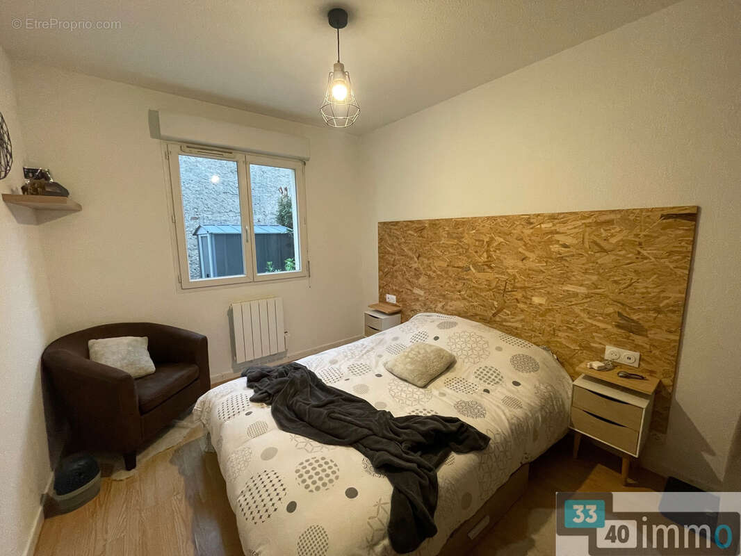 Appartement à SALLES