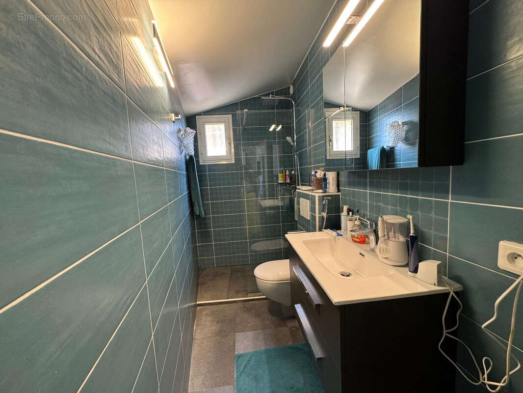 Appartement à ROQUEBRUNE-CAP-MARTIN