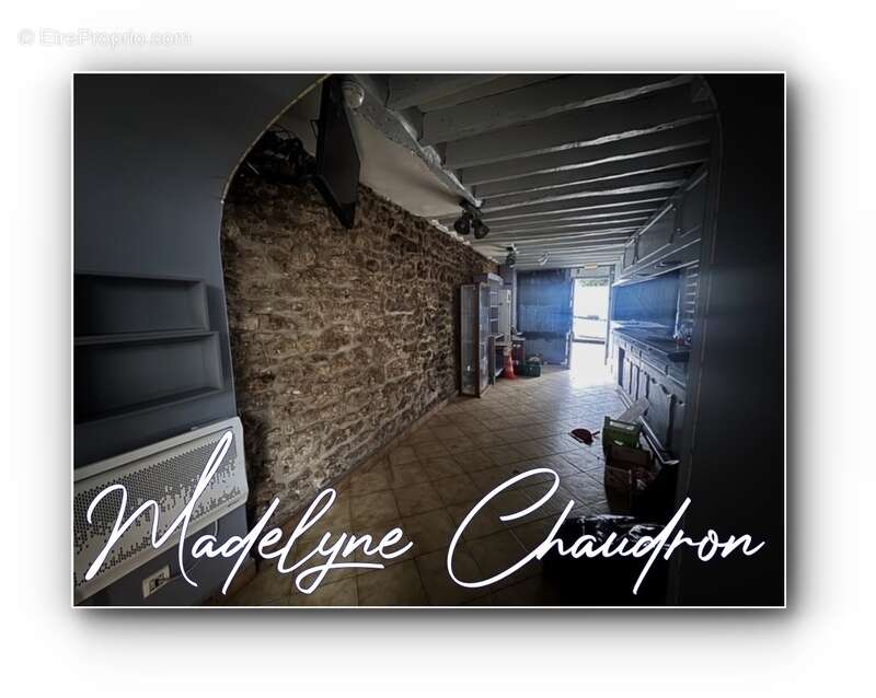 Commerce à SAINT-VRAIN