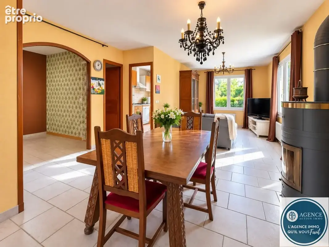 Un écrin de verdure au potentiel rare  maison avec piscine sur 2 830 m² de terrain constructible - photo 3