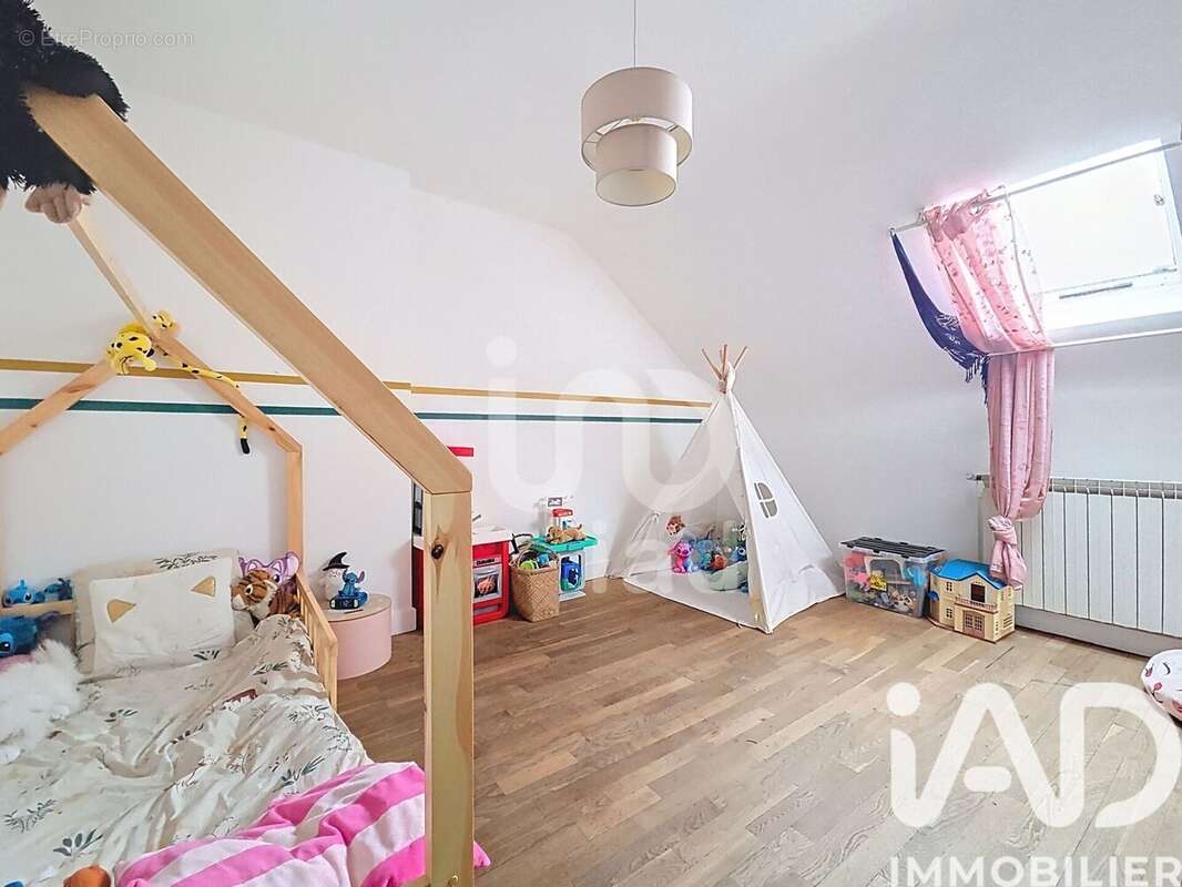 Photo 9 - Maison à MEHUN-SUR-YEVRE