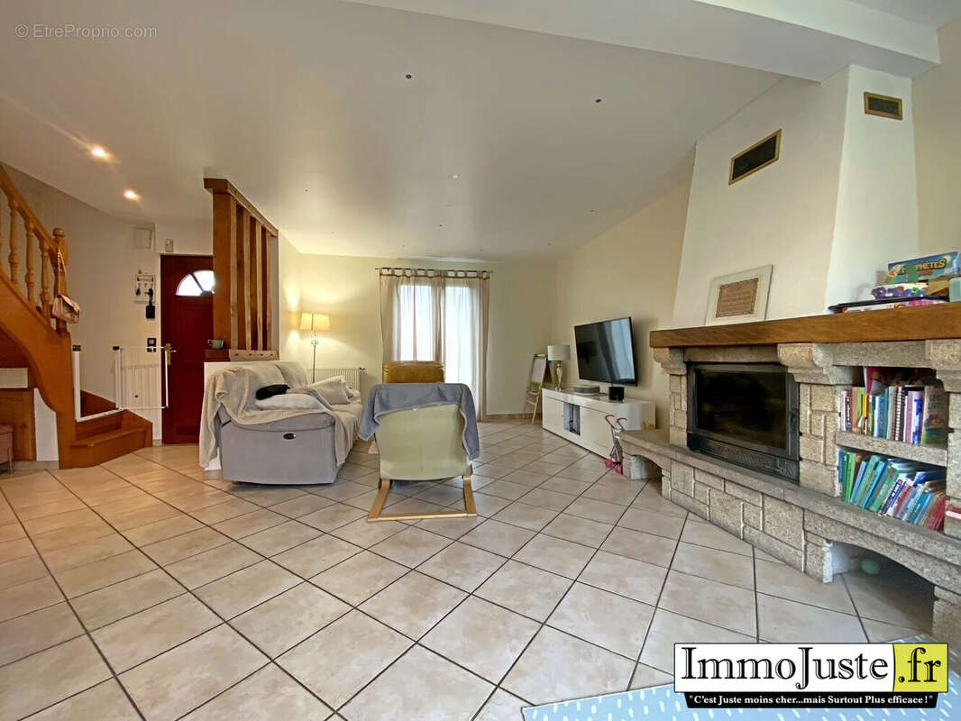 Maison à LE PERRAY-EN-YVELINES