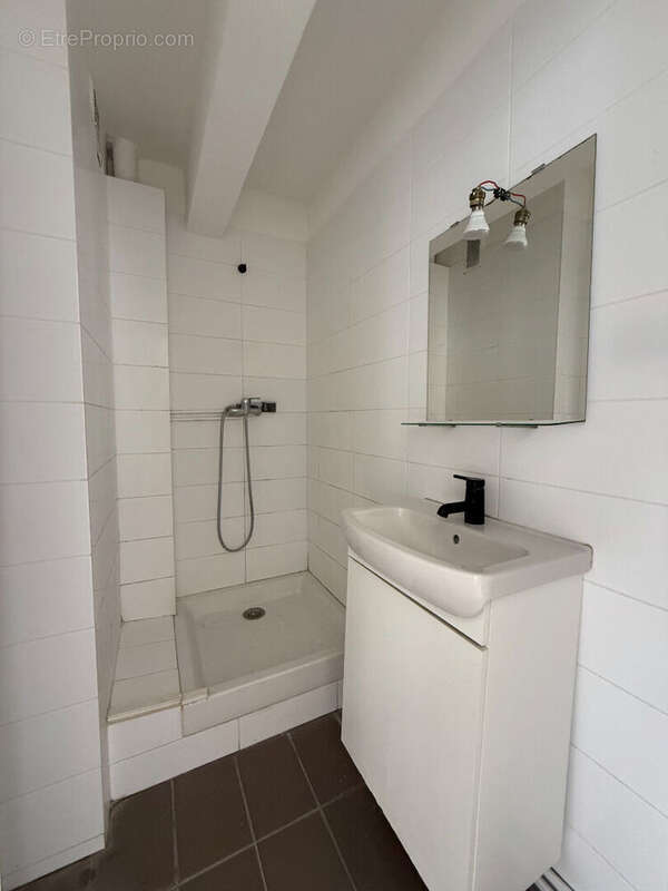 Appartement à AUBERVILLIERS