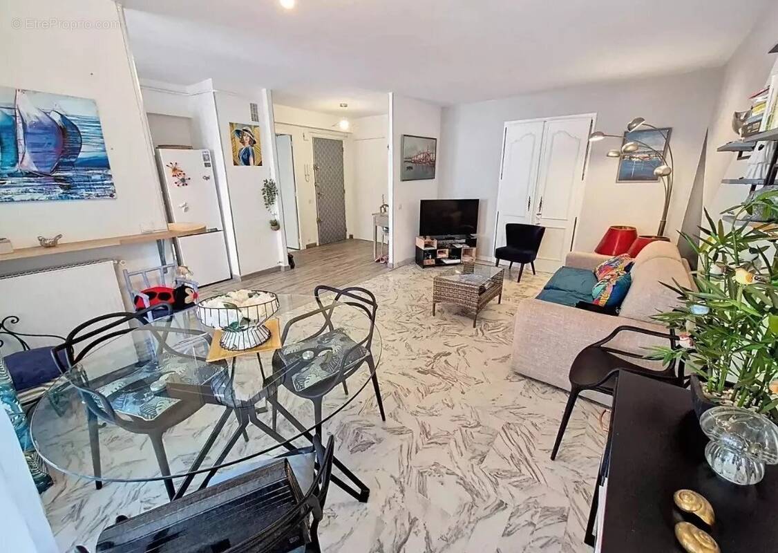 Appartement à LE CANNET