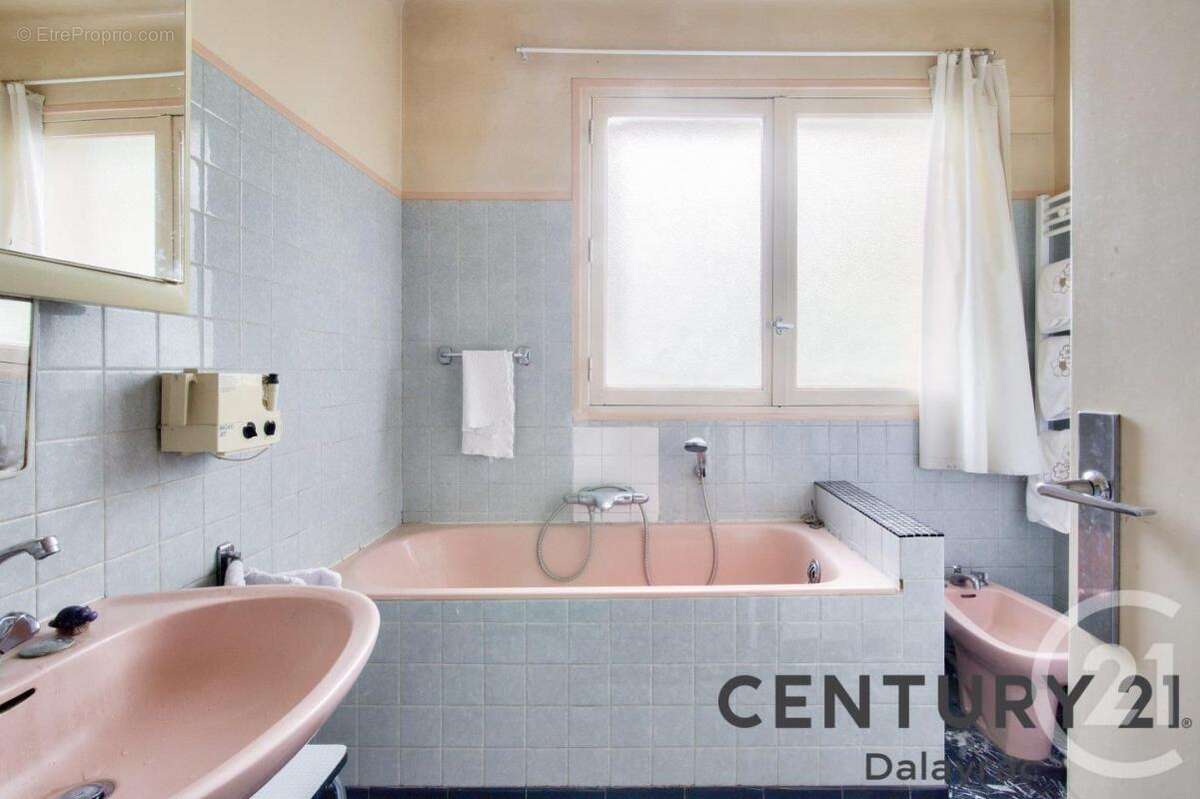 Maison à FONTENAY-SOUS-BOIS