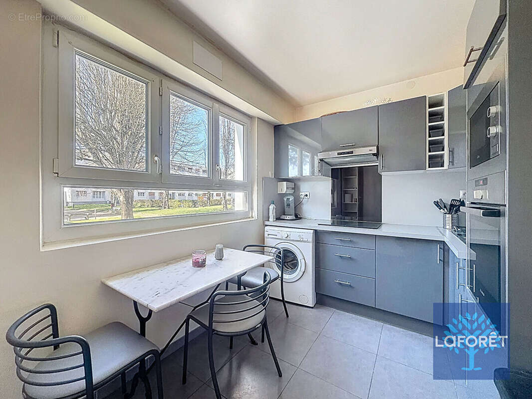 Appartement à CHILLY-MAZARIN
