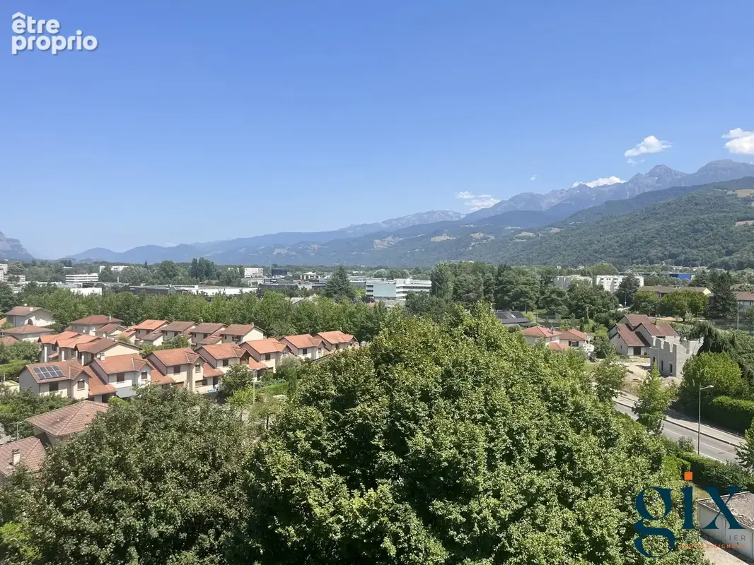 Appartement à SAINT-MARTIN-D'HERES