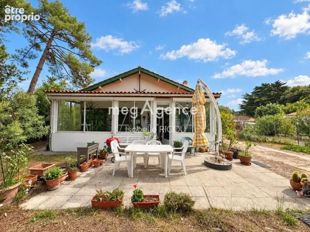 Saint-trojan-les-bains – maison de plain-pied – 3 chambres – terrain de 851 m² – garages et dépendances - photo 2