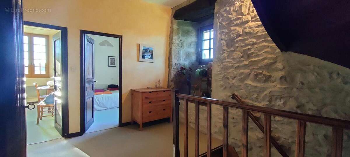 Photo 6 - Maison à MONTALIEU-VERCIEU