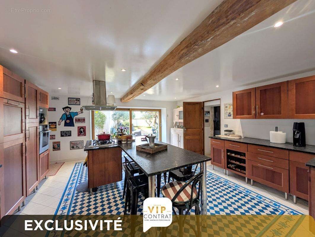 Maison de caractère à Triac Lautrait Exclusivité VIP réf 436237 - photo 5