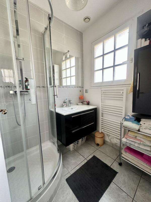 Maison à PONT-L&#039;EVEQUE