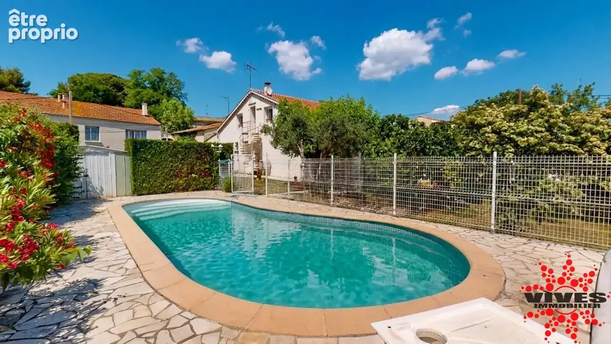Opportunité Rare : Villa de Plain-Pied avec T3 Indépendant & Accès Camping-Car - photo 2
