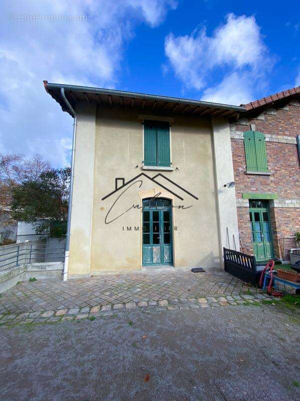 Maison à SAINT-DENIS