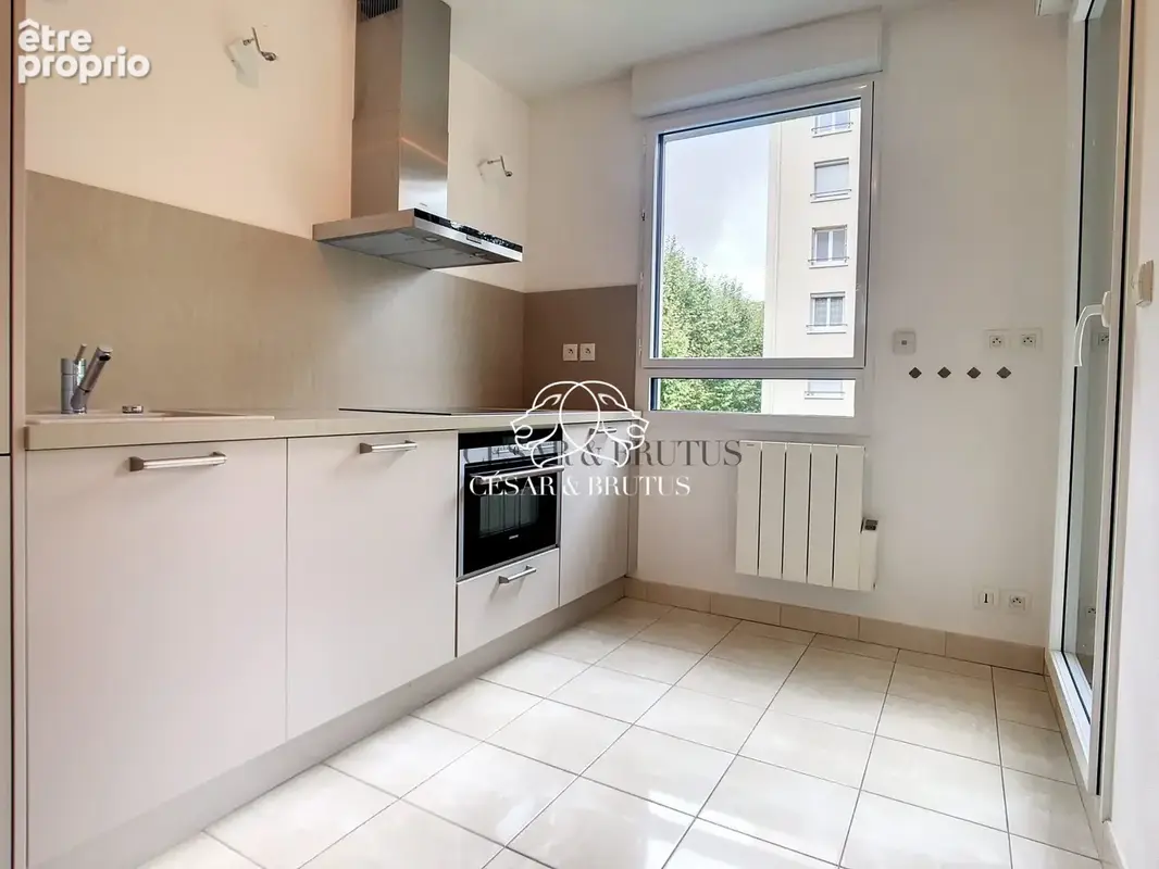 Appartement 44 m² à Lyon-8e  - photo 2