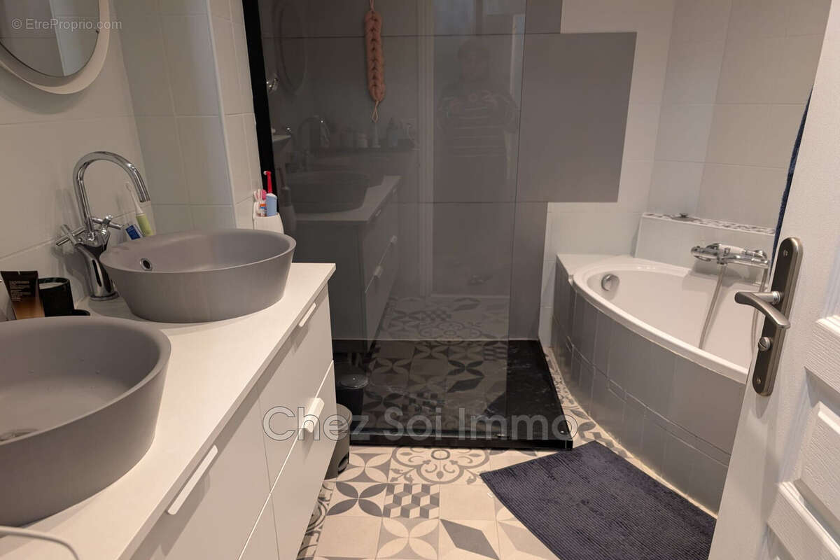 Appartement à CAGNES-SUR-MER