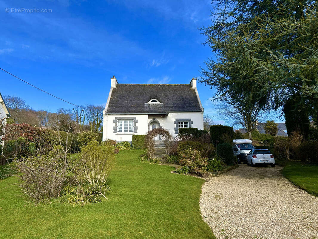 Maison à PLOUGONVEN