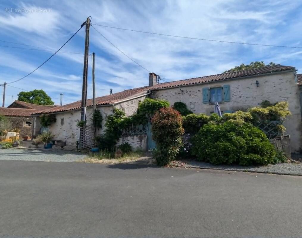Maison à VOUVANT