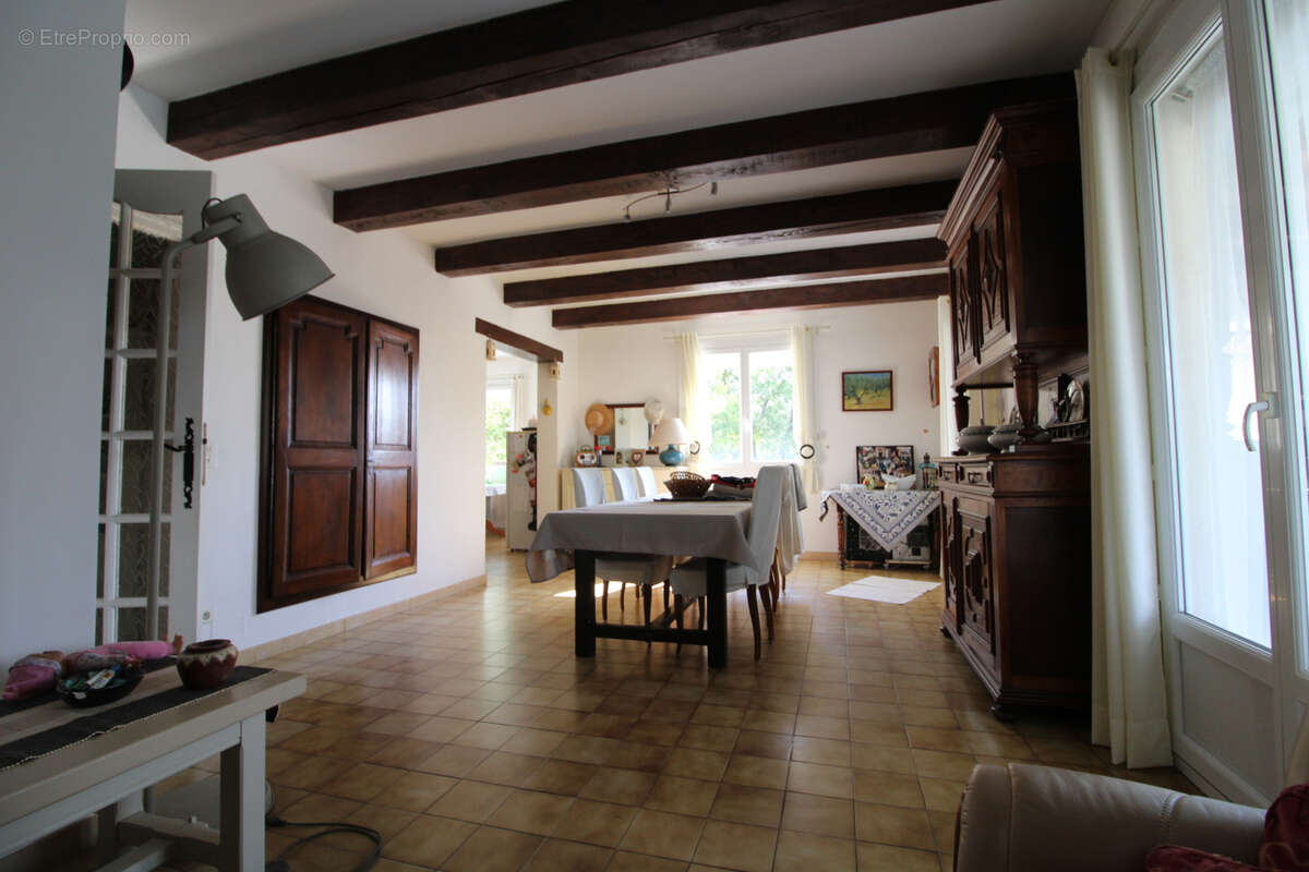 Maison à ALLEGRE-LES-FUMADES