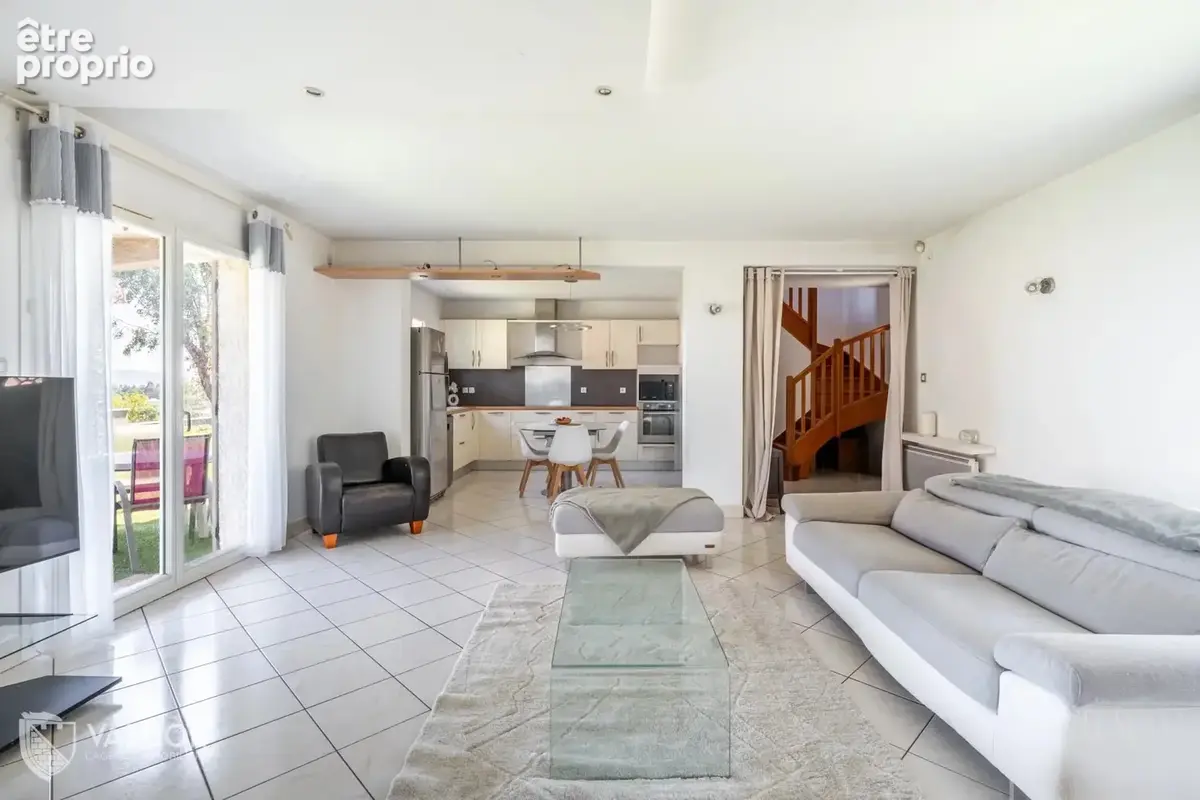 Maison familiale 5 chambres – 144 m² sur 1 100 m² de terrain - photo 6