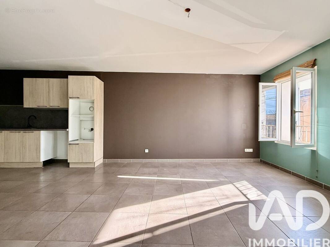 Photo 1 - Appartement à SIX-FOURS-LES-PLAGES