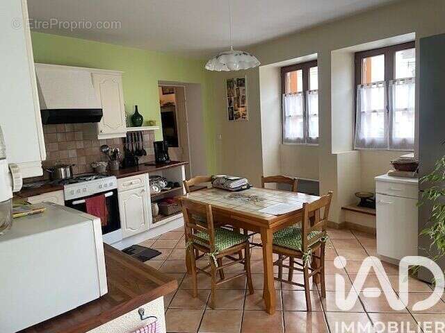 Maison 150 m² à Beze  - photo 4