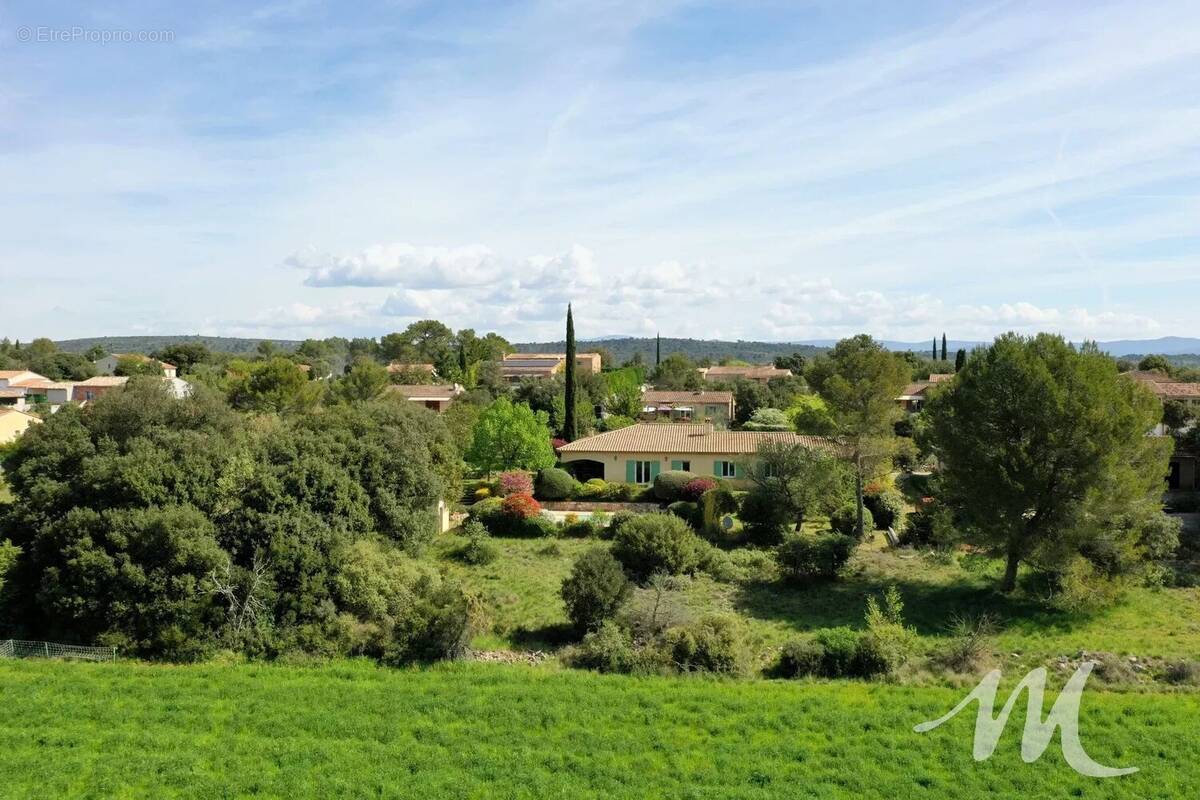 Maison à FOX-AMPHOUX