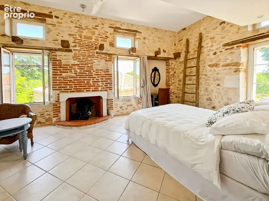Maison en pierre rénovée avec vue imprenable - Grange - Aucun travaux - photo 11