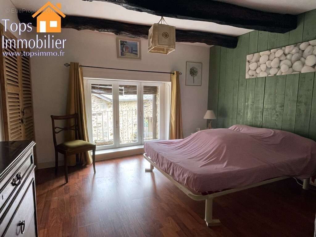 Maison à BOR-ET-BAR