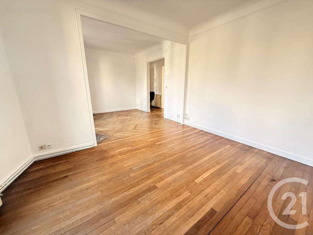 Appartement à FONTENAY-SOUS-BOIS