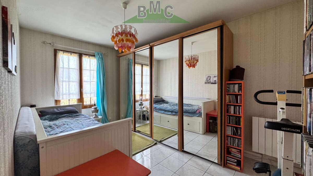 Maison à LE PLESSIS-BOUCHARD