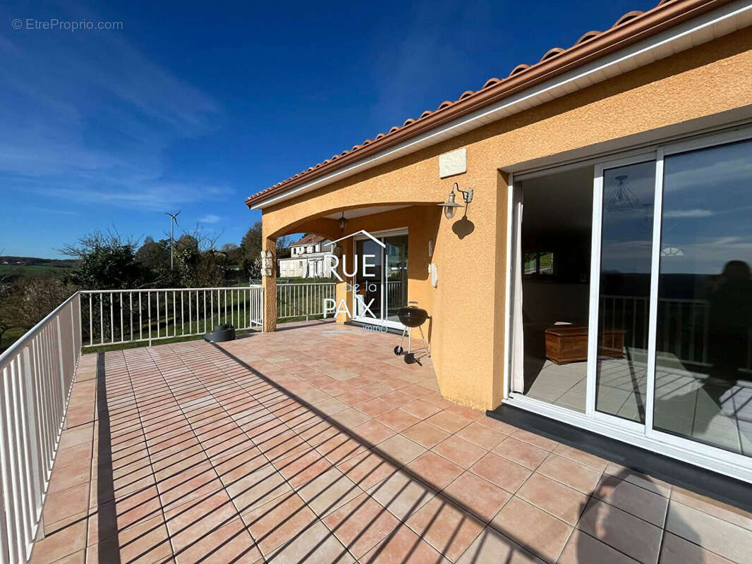 Maison à NAINTRE