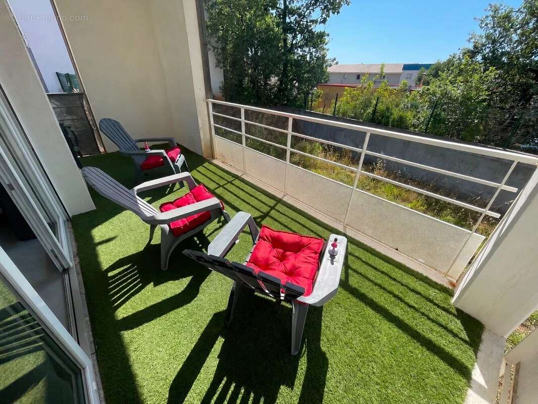 Appartement à LE CANNET-DES-MAURES