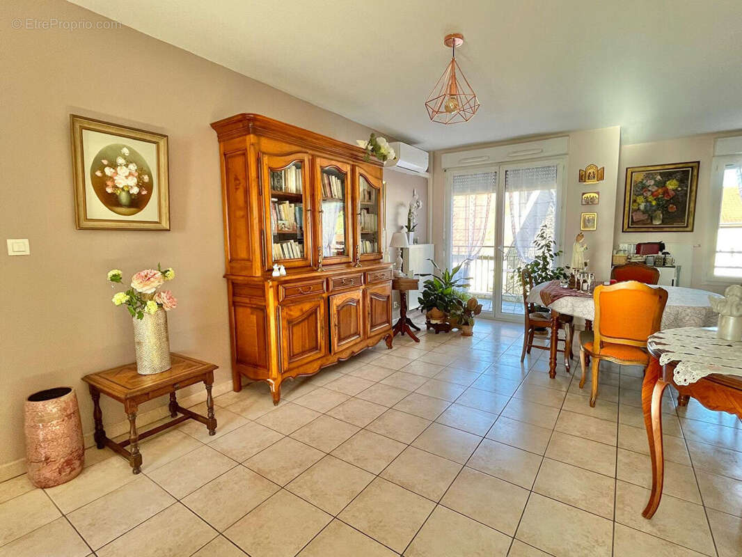 Appartement à BOURGOIN-JALLIEU
