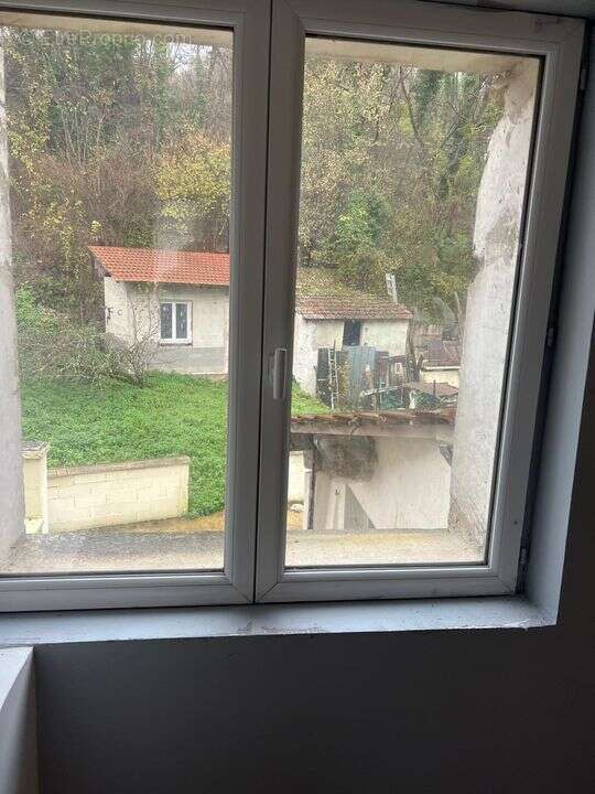 Maison à MONTREUIL-AUX-LIONS