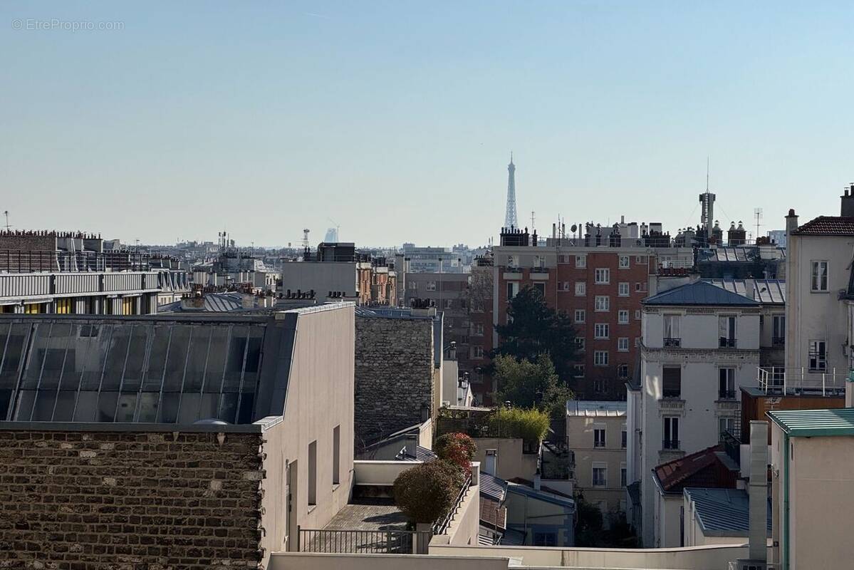 Appartement à PARIS-17E