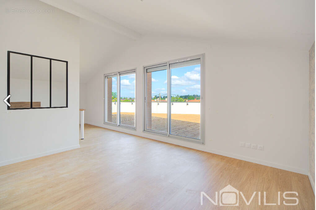 Appartement à BRUGUIERES