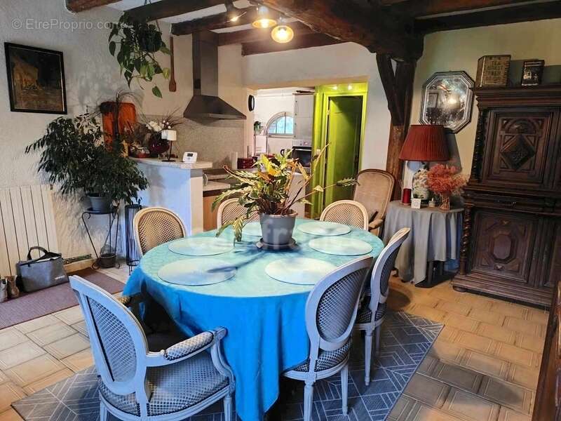 Maison à LES BORDES