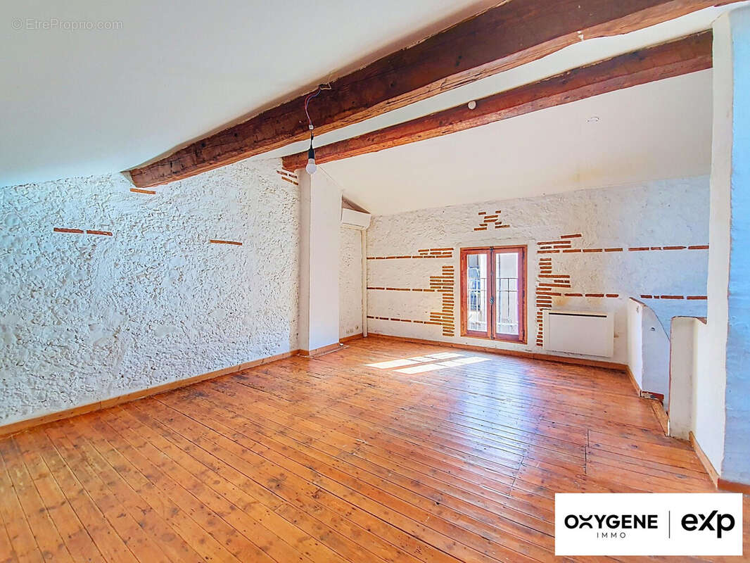 Maison à SAINT-ESTEVE