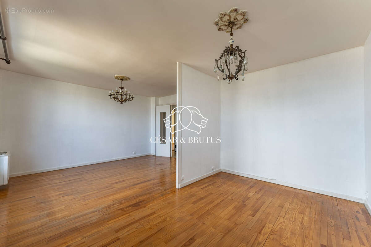 Appartement à LA MULATIERE