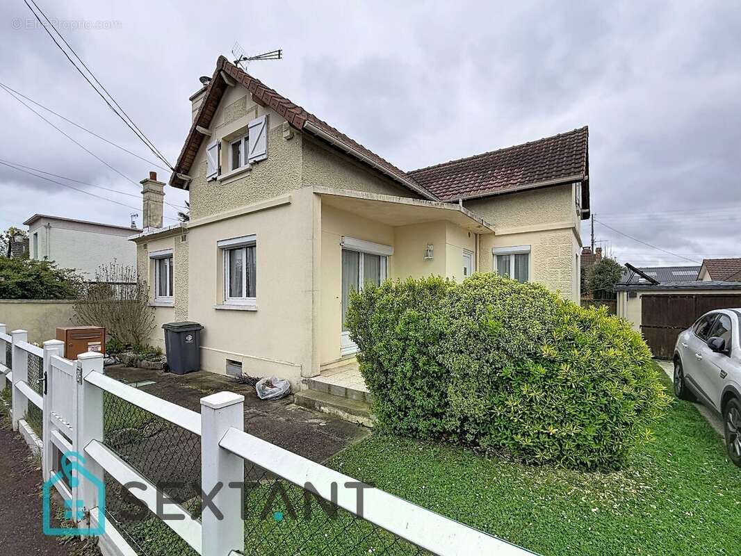 Maison à LE PETIT-QUEVILLY