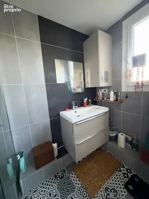 À VENDRE   Charmant F2 en centre-ville avec extérieur et atelier - photo 7