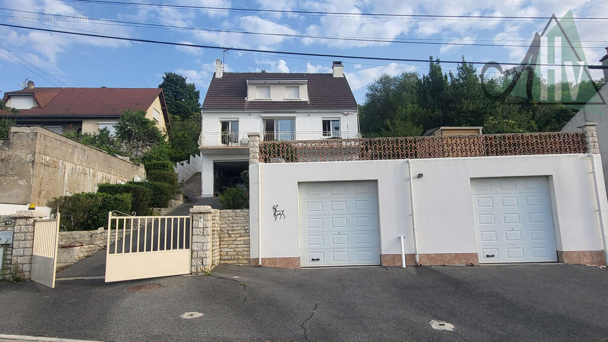 Maison à MONTEREAU-FAULT-YONNE