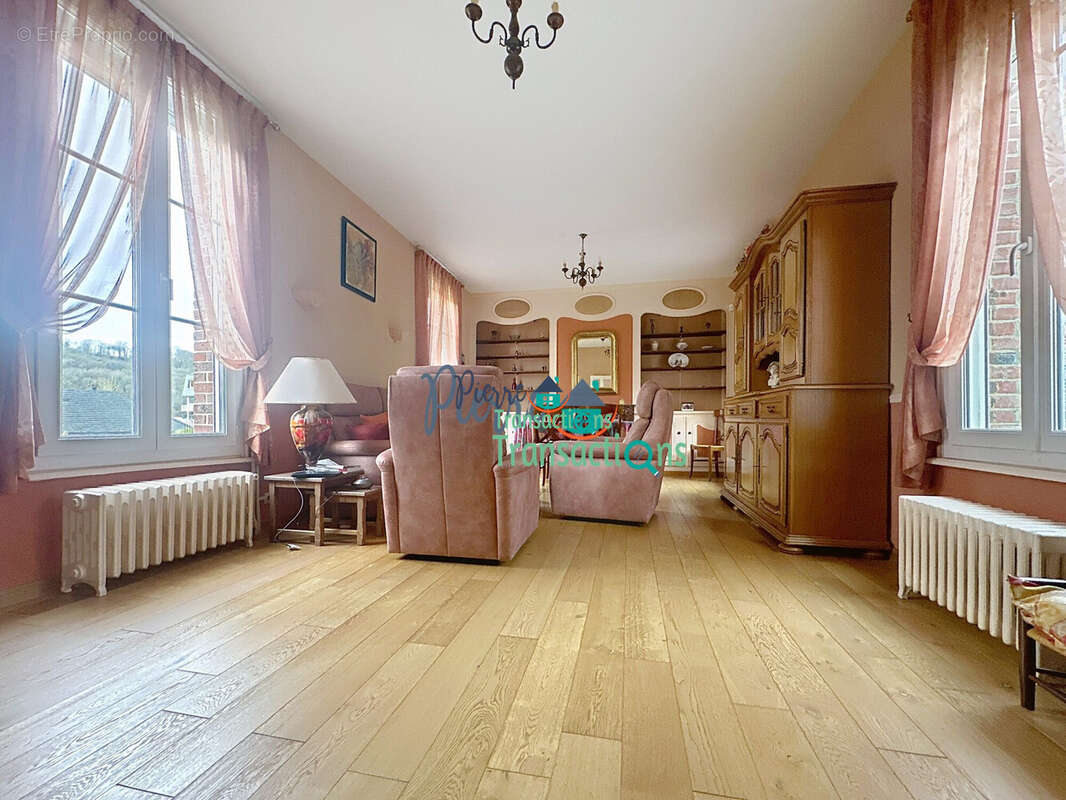 Maison à LILLEBONNE