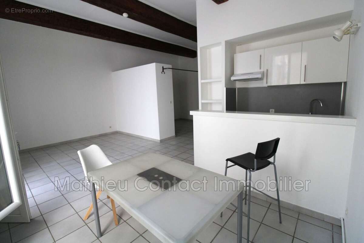 Appartement 42 m² à Nimes  - photo 4