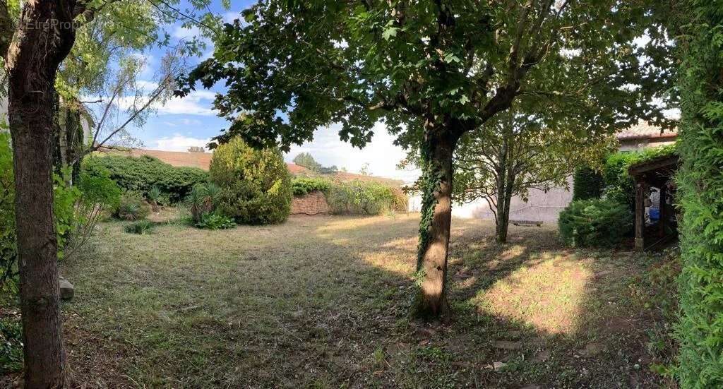 MAISON ANCIENNE 290 m² / jardin 400 m² - photo 5