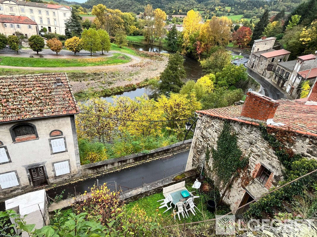 Maison à LAVOUTE-CHILHAC