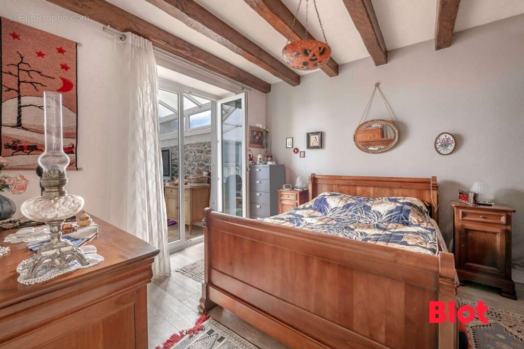 Maison à SAINT-LYPHARD