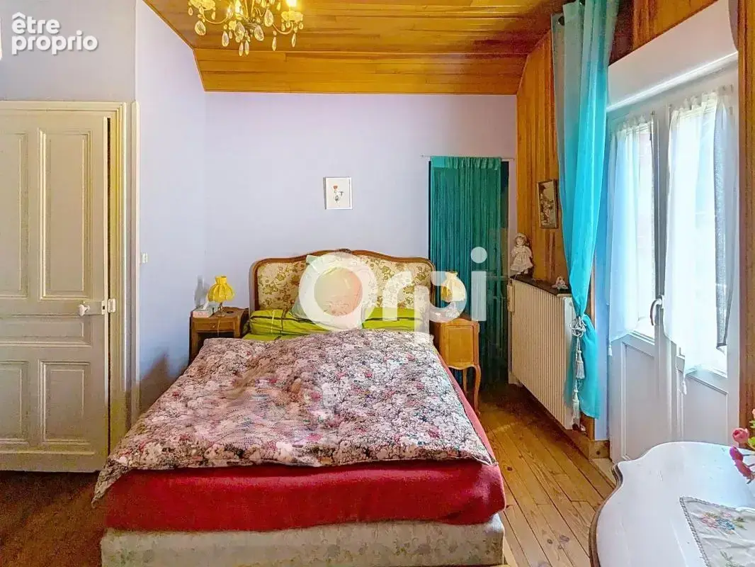 Titre : Maison individuelle avec grand terrain et dépendances - photo 13